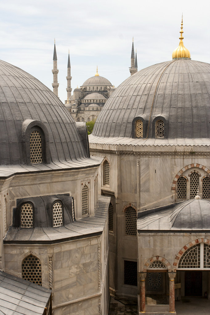 7. Istanbul - Zicht op de Blauwe moskee